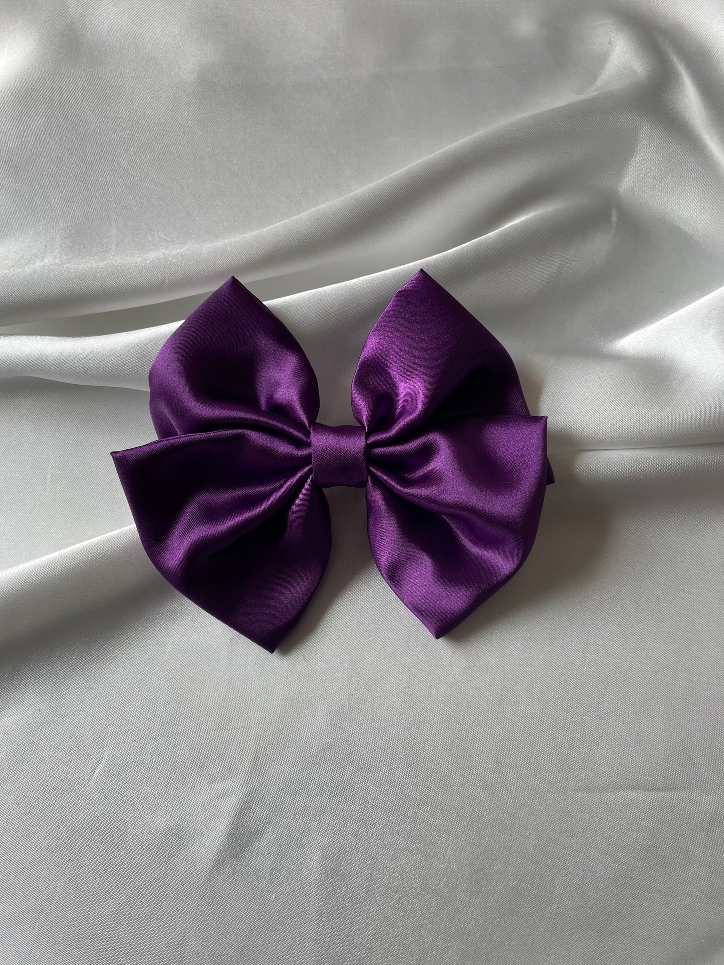 Oversized Bow in Purple